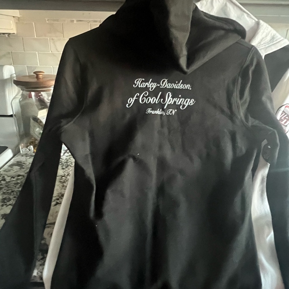 2 sweatshirts size small. 1 hoodie and 1 zip front hoodie never worn